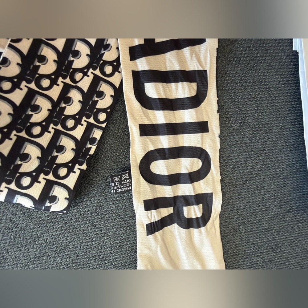 DIOR Twilly - RARE FIND! - Picture 4 of 16